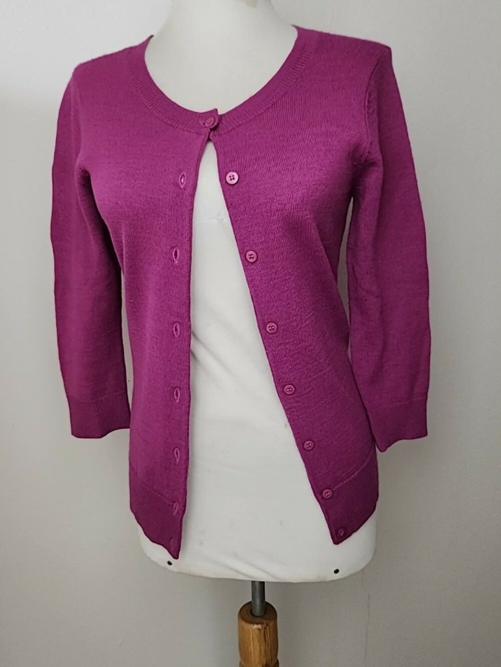 New York & Company fushia pink 3/4 sleeve sweater sz XS